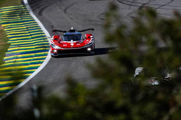 FIA WEC - 6 HOURS OF SAO PAULO 2026 08 BUEMI SÃ bastien (swi), HARTLEY Brendon (nzl), HIRAKAWA Ryo (jpn), Toyota Racing, Toyota TR010 Hybrid 08, Hypercar, action during the 6 Hours of Sao Paulo 2026, 4th round of the 2026 FIA World Endurance Championship, from July 10 to 12, 2026 on the Interlagos Circuit in Sao Paulo, Brazil -  Copyright: xJoaoxFilipex