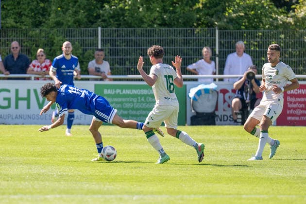 Salvatore Cavaleri 11 (FC Deisenhofen), Lance Fiedler 18 (TSV 1860 Muenchen), TSV 1860 Muenchen - FC Deisenhofen, Regionalliga Bayern, Testspiel, 11.07.2026 DFB regulations prohibit any use of photographs as image sequences and or quasi-video Muenchen Bayern Deutschland *** Salvatore Cavaleri 11 FC Deisenhofen, Lance Fiedler 18 TSV 1860 Munich, TSV 1860 Munich vs. FC Deisenhofen, Bavarian Regional League, Friendly Match, July 11, 2026. DFB regulations prohibit any use of photographs as image sequences and or quasi-video. Munich, Bavaria, Germany Copyright: xkolbert-press UlrichxGamelx