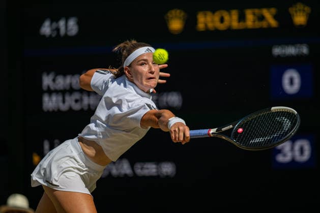 Tennis - Wimbledon Championship 2026 - Day 13 LONDON, ENGLAND - Saturday, July 11, 2026: Karolina Muchova (CZE) during the Ladies Singles Final match on Day Thirteen of The Championships Wimbledon 2026 at the All England Lawn Tennis and Croquet Club. (Photo by Kirsten Holst Propaganda) LONDON All England Lawn Tennis and Croq GREATER LONDON ENGLAND  Copyright: xKirstenxHolstx 2026-07-11-020-Wimbledon_Day_13