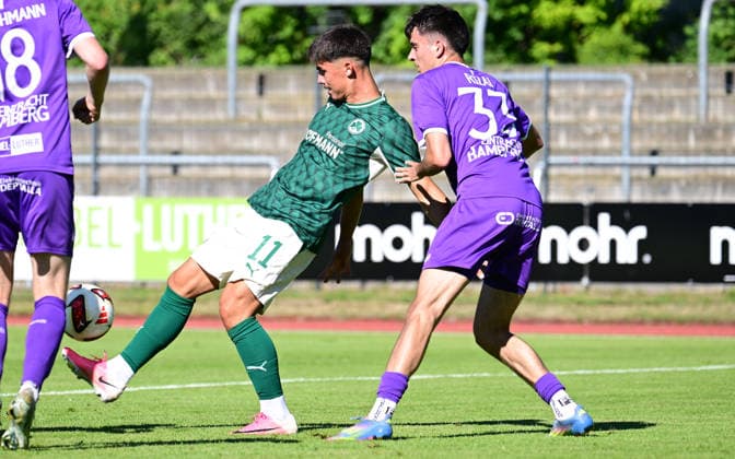 11.07.2026 - Fussball - Saison 2026 2027 - Testspiel Freundschaftsspiel - FC Eintracht Bamberg - SpVgg Greuther Fürth ( Kleeblatt ) - - Sportfoto Zink - xwoxzix - regulations prohibit any use of photographs as image sequences and or quasi-video - only for editorial use - Aaron Keller (11, SpVgg Greuther Fürth ) Emil Rizai (33, FC Eintracht Bamberg ) *** July 11, 2026 Soccer Season 2026–2027 Exhibition Match Friendly Match FC Eintracht Bamberg vs. SpVgg Greuther Fürth Kleeblatt Sports Photo by Zink xwoxzix; regulations prohibit any use of photographs as image sequences and or quasi-video; for editorial use only. Aaron Keller 11, SpVgg Greuther Fürth, Emil Rizai 33, FC Eintracht Bamberg