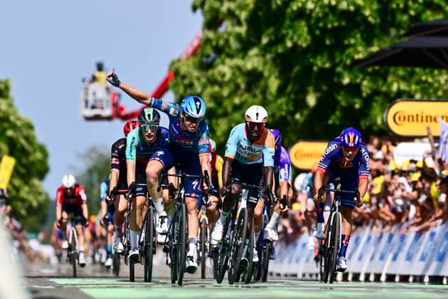 Tour de France 2026 Stage 8 BERGERAC, FRANCE - JULY 11 : Merlier Tim (BEL) of Soudal Quick Step celebrating his victory during stage 8 of the 113rd edition of Tour de France an UCI World Tour 2.UWT cycling road race stage for Men Elite of 182 km with start in Perigueux and finish in Bergerac on July 11, 2026 in Bergerac, France, 11 07 2026 ( Motordriver Kurt Vandenborre - Bergerac France  Copyright: xPeterxDexVoechtx