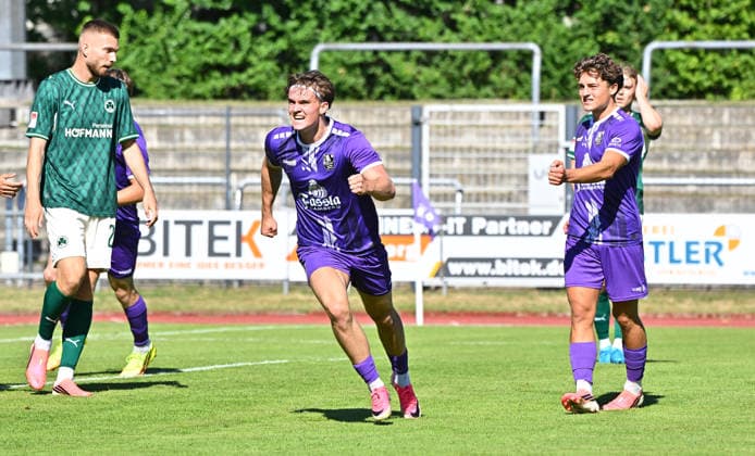 11.07.2026 - Fussball - Saison 2026 2027 - Testspiel Freundschaftsspiel - FC Eintracht Bamberg - SpVgg Greuther Fürth ( Kleeblatt ) - - Sportfoto Zink MeZi - xmexzix - regulations prohibit any use of photographs as image sequences and or quasi-video - only for editorial use - Torjubel Jubel Freude nach Treffer Tor Torschuß zum 1:0 durch Tim Gensichen (9, FC Eintracht Bamberg ) - Doni Edon Arifi (28, SpVgg Greuther Fürth ) enttäuscht Enttäuschung *** July 11, 2026 Soccer Season 2026–2027 Exhibition Match Friendly Match FC Eintracht Bamberg vs. SpVgg Greuther Fürth Kleeblatt Sports Photo by Zink MeZi xmexzix; regulations prohibit any use of photographs as image sequences and or quasi-video; for editorial use only. Goal celebrationCelebration Joy after a goal Goal Shot on goal for the 1–0 by Tim Gensichen 9, FC Eintracht Bamberg Doni Edon Arifi 28, SpVgg Greuther Fürth disappointed Disappointment