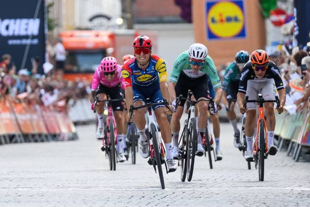 CYCLING - Tour of Austria 2026 STEYR,AUSTRIA,11.JUL.26 - CYCLING - Tour of Austria, stage 4, Steyr - Steyr. Image shows Andrea Bagioli (ITA LIDL-TREK) and Kevin Vermaerke (USA UAE TEAM EMIRATES XRG).  GEPAxpictures xChristianxMoser