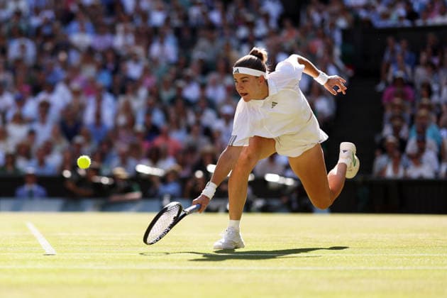 Karolina Muchova during the Ladies Singles final Wimbledon Tennis Championships, Day 13, The All England Lawn Tennis and Croquet Club, London, UK - 11 Jul 2026London The All England Lawn Tennis and United Kingdom  Copyright: xEllaxLing Shutterstockx 16981031r