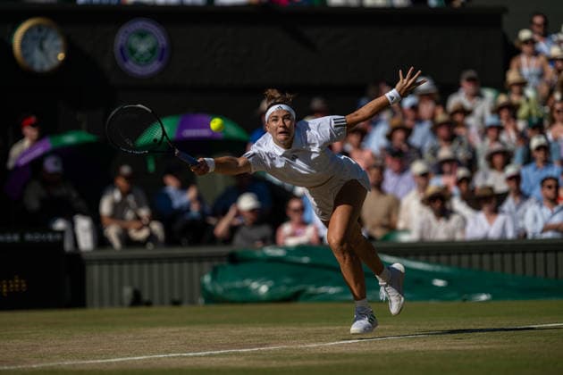 Tennis - Wimbledon Championship 2026 - Day 13 LONDON, ENGLAND - Saturday, July 11, 2026: Karolina Muchova (CZE) during the Ladies Singles Final match on Day Thirteen of The Championships Wimbledon 2026 at the All England Lawn Tennis and Croquet Club. (Photo by Kirsten Holst Propaganda) LONDON All England Lawn Tennis and Croq GREATER LONDON ENGLAND  Copyright: xKirstenxHolstx 2026-07-11-045-Wimbledon_Day_13
