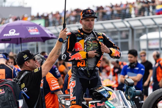 GER, Großer Preis von Deutschland, MotoGP. 11. Lauf, FIM Motorrad-Weltmeisterschaft. 11.07.2026, Sachsenring, Hohenstein-Ernstthal, GER, Großer Preis von Deutschland, MotoGP. 11. Lauf, FIM Motorrad-Weltmeisterschaft. 33, Brad Binder, Red Bull KTM Factory Racing Â Foto: Alexander Trienitz Hohenstein-Ernstthal Sachsenring Sachsen Deutschland *** GER, German Grand Prix, MotoGP Round 11, FIM Motorcycle World Championship, July 11, 2026, Sachsenring, Hohenstein Ernstthal, GER, German Grand Prix, MotoGP Round 11, FIM Motorcycle World Championship 33, Brad Binder, Red Bull KTM Factory Racing. Photo by Alexander Trienitz, Hohenstein Ernstthal, Sachsenring, Saxony, Germany