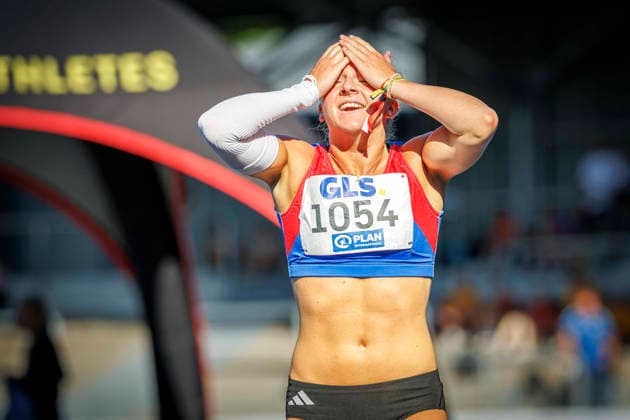 85. Deutsche Meisterschaften U20; Bochum, 11.07.2026 Sophie Ritter (Werdener Turnerbund) freut sich über den dritten Platz über 100m und eine neue Bestzeit; 85. Deutsche Meisterschaften U20 am 11.07.2026 im Lohrheidestadion, Bochum (Nordrhein-Westfalen) *** 85th German U20 Championships in Bochum, July 11, 2026: Sophie Ritter of the Werdener Turnerbund celebrates her third-place finish in the 100m and a new personal best at the 85th German U20 Championships on July 11, 2026, at Lohrheidestadion, Bochum, North Rhine-Westphalia Copyright: xBEAUTIFULxSPORTS B.Hoffmannx