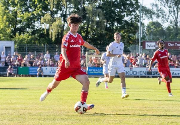 11.07.2026 - Fussball - Saison 2026 2027 - Testspiel Freundschaftsspiel Vorbereitungsspiel: SpVgg Ansbach 09 - 1. FC Nürnberg Nuernberg FCN ( Club ) - Sportfoto Zink DaMa - xdaxmax - Marc Kornwachs (15, 1. FC Nürnberg FCN ) *** July 11, 2026 Soccer Season 2026–2027 Exhibition Match Friendly Match Preseason Match SpVgg Ansbach 09 vs. 1 FC Nürnberg Nuremberg FCN Club Sports Photo Zink DaMa xdaxmax Marc Kornwachs 15, 1 FC Nürnberg FCN