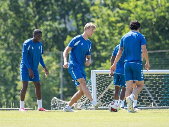 Pierre Nadjombe (1. FC Magdeburg), Luka Hyrylaeinen (1. FC Magdeburg), GER, Fussball, Trainingslager 1. FC Magdeburg, Saison 2026 2027, 11.07.2027 GER, Fussball, Trainingslager 1. FC Magdeburg, Saison 2026 2027, 11.07.2027 Amberg *** Pierre Nadjombe, 1. FC Magdeburg; Luka Hyrylaeinen, 1. FC Magdeburg; GER, soccer, 1. FC Magdeburg training camp, 2026–2027 season, July 11, 2027 GER, Soccer, 1 FC Magdeburg Training Camp, 2026–2027 Season, July 11, 2027 Amberg Copyright: xEibner CarstenxSchweringx EP_CSG