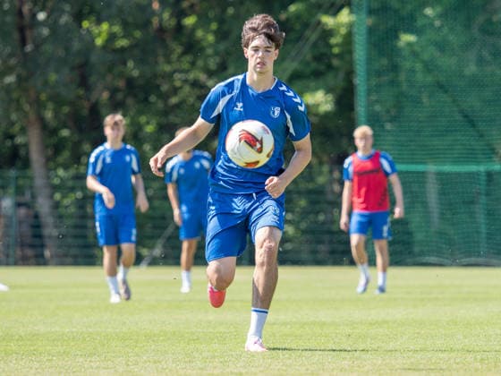 Adrian Drews (1. FC Magdeburg) GER, Fussball, Trainingslager 1. FC Magdeburg, Saison 2026 2027, 11.07.2027 GER, Fussball, Trainingslager 1. FC Magdeburg, Saison 2026 2027, 11.07.2027 Amberg *** Adrian Drews, 1 FC Magdeburg (GER), Soccer, 1 FC Magdeburg Training Camp, 2026–2027 Season, July 11, 2027 GER, Soccer, 1 FC Magdeburg Training Camp, 2026–2027 Season, July 11, 2027 Amberg Copyright: xEibner CarstenxSchweringx EP_CSG