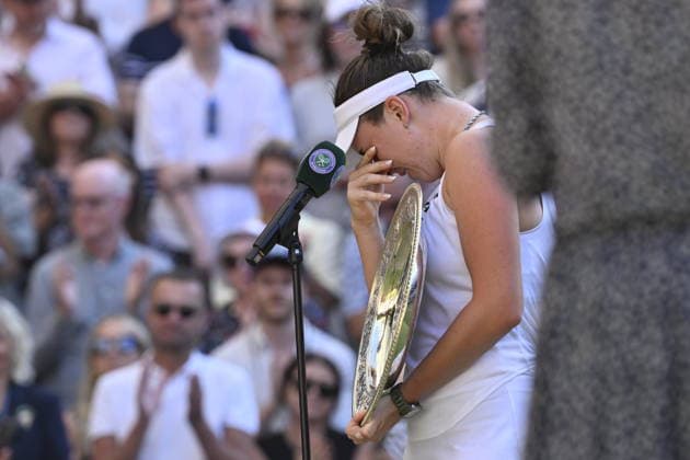 Tennis - Wimbledon 2026 - ITF - The Championships - 11 07 2026 - Tennis - Wimbledon 2026 - ITF - The Championships - 11 07 2026 - Linda Noskova bat Muchova - Republique Tcheque London  Copyright: xChryslenexCaillaud Psnewzx