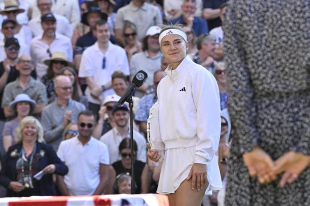Tennis - Wimbledon 2026 - ITF - The Championships - 11 07 2026 - Tennis - Wimbledon 2026 - ITF - The Championships - 11 07 2026 - Linda Noskova bat Muchova - Republique Tcheque London  Copyright: xChryslenexCaillaud Psnewzx