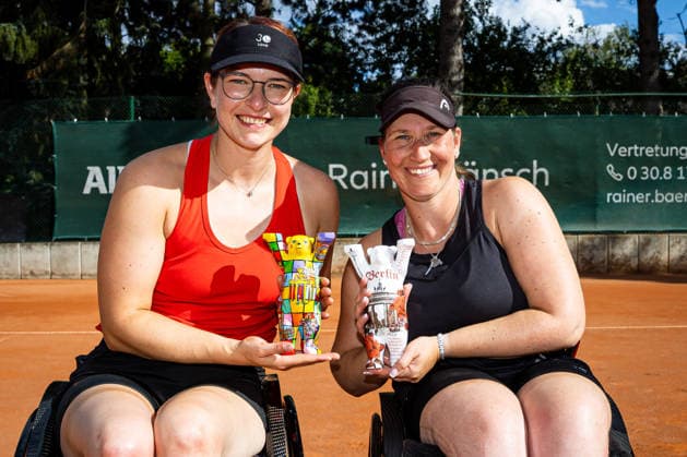Siegerehrungen - Damen Doppel: Britta Wend GER und Katharina Kruger GER (Siegerinnen 2026), 36. GERMAN OPEN 2026 - Beate Loddenkemper Trophy, Berlin, BTTC Grün-Weiß, 11.07.2026, *** Awards Ceremony for Women s Doubles: Britta Wend (GER) and Katharina Kruger (GER), 2026 Champions, 36th GERMAN OPEN 2026 Beate Loddenkemper Trophy, Berlin, BTTC Grün Weiß, July 11, 2026, Copyright: xClaudioxGärtnerx