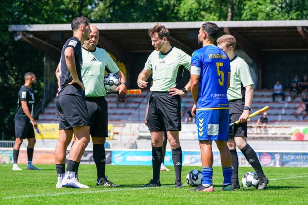 Deutschland: Fussball Regionalliga, 3. Liga, Saison 2026 27, Testspiel, SV Atlas Delmenhorst vs TSV Havelse, 11.07.2026, Städtisches Stadion an der Düsternortstraße (Delmenhorst, Niedersachsen) Ibrahim Temin (SV Atlas Delmenhorst, 5) Semi Belkahia (TSV Havelse, 6) *** German Regional League (3rd Division), 2026–27 Season, Friendly Match, SV Atlas Delmenhorst vs. TSV Havelse, July 11, 2026, Municipal Stadium on Düsternortstraße, Delmenhorst, Lower Saxony; Ibrahim Temin (SV Atlas Delmenhorst), 5; Semi Belkahia (TSV Havelse), 6 Copyright: xLeonxFrickx