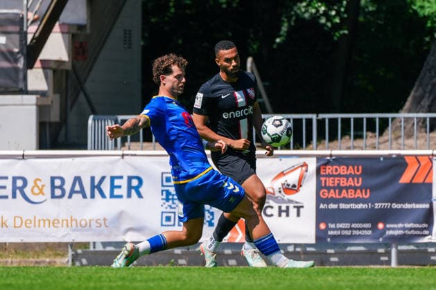 Deutschland: Fussball Regionalliga, 3. Liga, Saison 2026 27, Testspiel, SV Atlas Delmenhorst vs TSV Havelse, 11.07.2026, Städtisches Stadion an der Düsternortstraße (Delmenhorst, Niedersachsen) Marlo Siech (SV Atlas Delmenhorst, 30) *** German Regional League (3rd Division), 2026–27 Season, Friendly Match, SV Atlas Delmenhorst vs. TSV Havelse, July 11, 2026, Municipal Stadium on Düsternortstraße, Delmenhorst, Lower Saxony; Marlo Siech, SV Atlas Delmenhorst, 30 Copyright: xLeonxFrickx