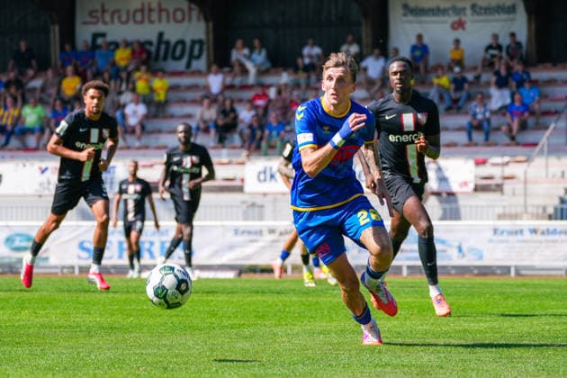 Deutschland: Fussball Regionalliga, 3. Liga, Saison 2026 27, Testspiel, SV Atlas Delmenhorst vs TSV Havelse, 11.07.2026, Städtisches Stadion an der Düsternortstraße (Delmenhorst, Niedersachsen) Steffen Rohwedder (SV Atlas Delmenhorst, 28) *** German Regional League (3rd Division), 2026–27 Season, Friendly Match, SV Atlas Delmenhorst vs. TSV Havelse, July 11, 2026, Municipal Stadium on Düsternortstraße, Delmenhorst, Lower Saxony; Steffen Rohwedder, SV Atlas Delmenhorst, 28 Copyright: xLeonxFrickx