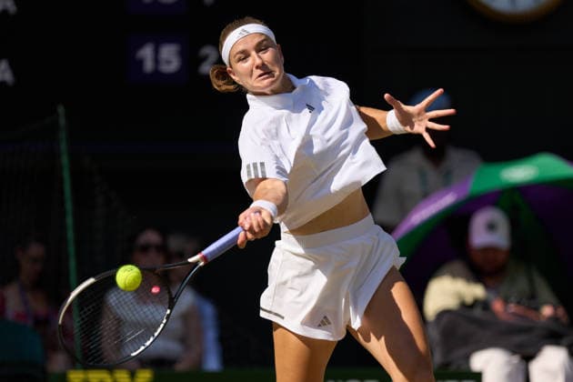 2026 Wimbledon, July 11, Ladies Final LONDON, - JULY 11: Karolina Muchova of the Czech Republic plays a shot against Linda Noskova of the Czech Republic during the 2026 Wimbledon, July 11, Ladies Final at The all England club, Wimbledon on July 11, 2026 in London, GBR. London The all England club, Wimbledon GBR Copyright: xPeterxvanxdenxBerg ISIxPhotosx 9498