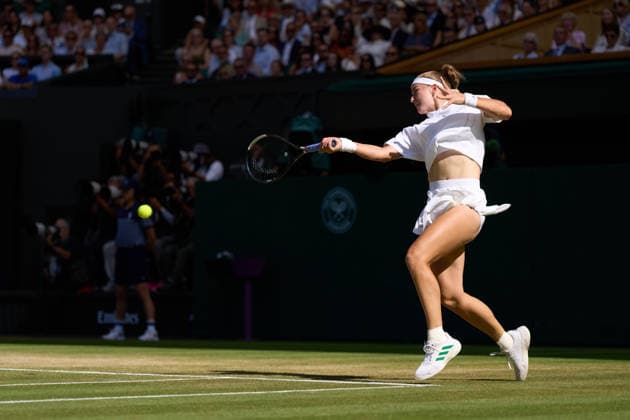 2026 Wimbledon, July 11, Ladies Final LONDON, - JULY 11: Karolina Muchova of the Czech Republic plays a shot against Linda Noskova of the Czech Republic during the 2026 Wimbledon, July 11, Ladies Final at The all England club, Wimbledon on July 11, 2026 in London, GBR. London The all England club, Wimbledon GBR Copyright: xPeterxvanxdenxBerg ISIxPhotosx 9498