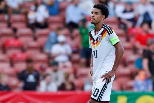 Francis Onyeka (Germany) schaut enttaeuscht, UEFA European Under-19 Championship 2026 Final, Spain v Germany, Racecourse Ground am 11. July 2026 in Wrexham, Vereinigtes Königreich. (Foto von Marco Steinbrenner DeFodi Images) Francis Onyeka (Germany) looks dejected, UEFA European Under-19 Championship 2026 Final, Spain v Germany, Racecourse Ground, July 11, 2026 in Wrexham, United Kingdom. (Photo by Marco Steinbrenner DeFodi Images) - *** Francis Onyeka (Germany) looks disappointed, 2026 UEFA European Under-19 Championship Final, Spain vs. Germany, Racecourse Ground on July 11, 2026, in Wrexham, United Kingdom. Photo by Marco Steinbrenner, DeFodi Images. Francis Onyeka of Germany looks dejected, UEFA European Under-19 Championship 2026 Final, Spain vs. Germany, Racecourse Ground, July 11, 2026, in Wrexham, United Kingdom. Photo by Marco Steinbrenner, DeFodi Images