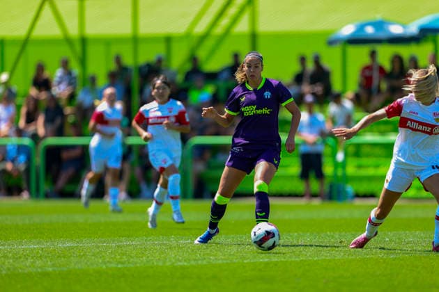 11.07.2026, SUI, Fussball, Frauen, Testspiel, Saison 2026 2027, FC Zürich vs. VfB Stuttgart Nina Kajzba (14, FC Zürich) Foto: Urs Ottiger IMAGO Zürich Sportzentrum Heerenschürli Zürich Switzerland *** July 11, 2026, SUI, Soccer, Women s, Friendly, 2026–2027 Season, FC Zurich vs. VfB Stuttgart, Nina Kajzba 14, FC Zurich, Photo by Urs Ottiger, IMAGO, Zurich Sports Center, Heerenschürli, Zurich, Switzerland