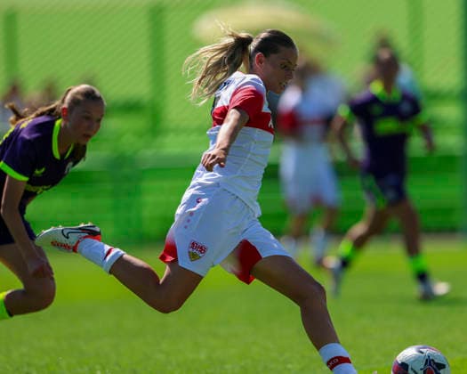 11.07.2026, SUI, Fussball, Frauen, Testspiel, Saison 2026 2027, FC Zürich vs. VfB Stuttgart Dafina Redzepi (7, VfB Stuttgart) Foto: Urs Ottiger IMAGO Zürich Sportzentrum Heerenschürli Zürich Switzerland *** July 11, 2026, SUI, Soccer, Women s, Friendly, 2026–2027 Season, FC Zurich vs. VfB Stuttgart, Dafina Redzepi 7, VfB Stuttgart, Photo by Urs Ottiger, IMAGO, Zurich, Heerenschürli Sports Center, Zurich, Switzerland
