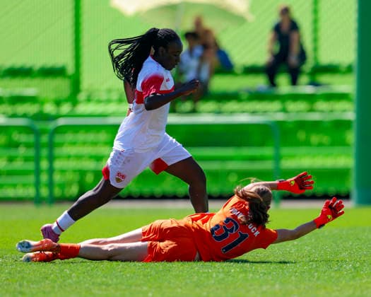 11.07.2026, SUI, Fussball, Frauen, Testspiel, Saison 2026 2027, FC Zürich vs. VfB Stuttgart Mira Arouna (21, VfB Stuttgart) Foto: Urs Ottiger IMAGO Zürich Sportzentrum Heerenschürli Zürich Switzerland *** July 11, 2026, SUI, Soccer, Women s, Friendly Match, 2026–2027 Season, FC Zurich vs. VfB Stuttgart, Mira Arouna, 21, VfB Stuttgart, Photo by Urs Ottiger, IMAGO, Zurich Sports Center Heerenschürli, Zurich, Switzerland