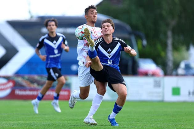 2 Dorian Migalic (Hamburger SV U21, U 21 Fußball I Herren I Testspiel I Saison 2026-2027 I Rot-Weiß Oberhausen - Hamburger SV U21 I 11.07.2026 I Sportplatz Eicklingen *** 2 Dorian Migalic Hamburger SV U21 Soccer I Men s Team I Friendly Match I 2026–2027 Season I Rot Weiß Oberhausen vs. Hamburger SV U21 I July 11, 2026 I Eicklingen Sports Field