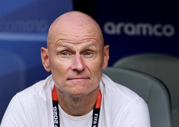 FIFA World Cup, WM, Weltmeisterschaft, Fussball 2026 quarterfinals - Norway vs England Norway s head coach Stale Solbakken looks on before the FIFA World Cup 2026 quarterfinals match Norway against England, in Miami, USA, 11 July 2026. MIAMI United States  Copyright: xRONALDxWITTEKx
