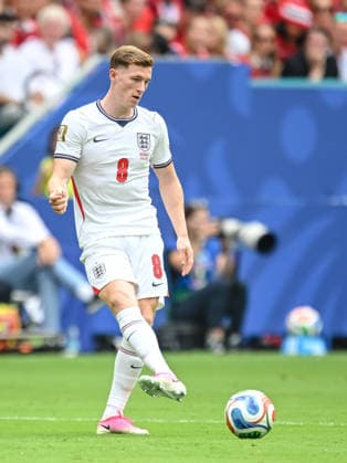 Elliot Anderson (England) controls the Ball during the FIFA World Cup, WM, Weltmeisterschaft, Fussball 2026 Quarter Final match between Norway and England at Miami Stadium on July 11, 2026 in Miami Gardens, United States. (Photo by Harry Langer DeFodi Images) - *** Elliot Anderson of England controls the ball during the 2026 FIFA World Cup quarterfinal match between Norway and England at Miami Stadium on July 11, 2026, in Miami Gardens, United States. Photo by Harry Langer, DeFodi Images