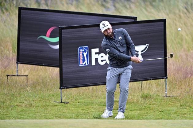 Scottish Open Day Three Tyrrell Hatton chips on hole 1 on Day Three of the Genesis Scottish Open 2026 at The Renaissance Club, North Berwick 11 07 2026 UK Newspapers OUT Copyright: xJamiexJohnstonx FIL-23616-0126