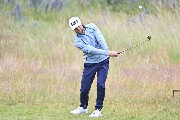 Scottish Open Day Three Rasmus Neergaard-Peterson chips onto the greeen on hole 1 on Day Three of the Genesis Scottish Open 2026 at The Renaissance Club, North Berwick 11 07 2026 UK Newspapers OUT Copyright: xJamiexJohnstonx FIL-23616-0129