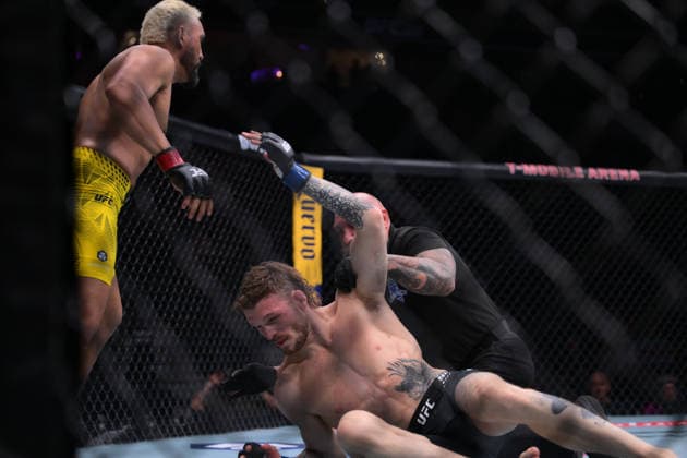 July 11, 2026, Las Vegas, Nevada, USA: RYAN GANDRA defeated ZACHARY REESE by KO (strikes) at 1:15 of Round 1 during UFC 329 at the T-Mobile Arena in Las Vegas. UFC 329: Ryan Gandra Defeated Zachary Reese..  - ZUMAo117 20260711_zsp_o117_028 Copyright: xMikaelxOnax