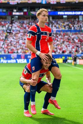260711 Martin odegaard and Andreas Schjelderup of Norway celebrate 1-0 during the FIFA World Cup, WM, Weltmeisterschaft, Fussball 2026 quarter-final football match between Norway and England on July 11, 2026 in Miami. Photo: Jon Olav Nesvold BILDBYRAN COP 217 VG0992 bbeng fotboll football soccer fotball vm fotbolls-vm fotball-vm fotbolls-vm 2026 fifa world cup 2026 kvartfinale kvartsfinal quarterfinal quarter-final england norge norway jubel *** July 11, 2026: Martin Ødegaard and Andreas Schjelderup of Norway celebrate a 1-0 lead during the 2026 FIFA World Cup quarterfinal soccer match between Norway and England on July 11, 2026 in Miami. Photo by Jon Olav Nesvold, BILDBYRAN COP 217 VG0992 bbeng soccer football fotball World Cup soccer World Cup fotball World Cup soccer World Cup 2026 FIFA World Cup 2026 quarterfinal quarterfinal quarter final England Norway celebration  Copyright: JONxOLAVxNESVOLD BB260711JE068
