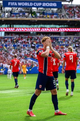 260711 Andreas Schjelderup of Norway celebrates after scoring 1-0 during the FIFA World Cup, WM, Weltmeisterschaft, Fussball 2026 quarter-final football match between Norway and England on July 11, 2026 in Miami. Photo: Jon Olav Nesvold BILDBYRAN COP 217 VG0992 bbeng fotboll football soccer fotball vm fotbolls-vm fotball-vm fotbolls-vm 2026 fifa world cup 2026 kvartfinale kvartsfinal quarterfinal quarter-final england norge norway jubel *** July 11, 2026: Andreas Schjelderup of Norway celebrates after scoring the 1-0 goal during the 2026 FIFA World Cup quarterfinal soccer match between Norway and England on July 11, 2026 in Miami. Photo by Jon Olav Nesvold, BILDBYRAN COP 217 VG0992 bbeng soccer football fotball World Cup soccer World Cup 2026 FIFA World Cup 2026 quarterfinal quarterfinal quarter final England Norway celebration  Copyright: JONxOLAVxNESVOLD BB260711JE071