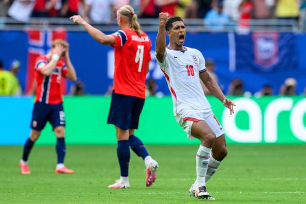 260711 Jude Bellingham of England celebrates after scoring 1-1 during the FIFA World Cup, WM, Weltmeisterschaft, Fussball 2026 quarter-final football match between Norway and England on July 11, 2026 in Miami. Photo: Vegard Grott BILDBYRAN kod VG VG0992 bbeng fotboll football soccer fotball vm fotbolls-vm fotball-vm fotbolls-vm 2026 fifa world cup 2026 kvartfinale kvartsfinal quarterfinal quarter-final england norge norway jubel *** July 11, 2026: Jude Bellingham of England celebrates after scoring the 1-1 goal during the 2026 FIFA World Cup quarterfinal soccer match between Norway and England on July 11, 2026 in Miami. Photo by Vegard Grott, BILDBYRAN. Code: VG VG0992 bbeng soccer football fotball World Cup soccer World Cup 2026 FIFA World Cup 2026 quarterfinal quarterfinals England Norway celebration  Copyright: VEGARDxGRoTT BB260711VG040
