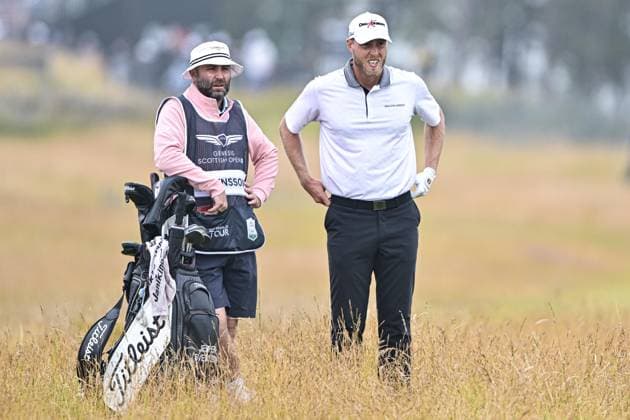 Scottish Open Day Three Jesper Svensson with his caddy Thomas Ridley on hole 18 on Day Three of the Genesis Scottish Open 2026 at The Renaissance Club, North Berwick 11 07 2026 UK Newspapers OUT Copyright: xJamiexJohnstonx FIL-23616-0164