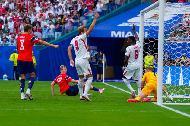 Fotball-VM 2026: Norge - England Miami Gardens, Florida , USA 20260711. Engelske Harry Kane under kvartfinalen i fotball-VM 2026 mellom Norge og England pa Miami stadion. Foto: Fredrik Varfjell NTB Miami Gardens, Florida USA EDITORIAL USE ONLY. RESTRICTED USE FOR BETTING COMPANIES Ref:_SPOWsJLcRRkcDo.jpg *** 2026 World Cup: Norway vs. England, Miami Gardens, Florida, USA 20260711 England’s Harry Kane during the quarterfinal match of the 2026 World Cup between Norway and England at Miami Stadium. Photo: Fredrik Varfjell, NTB, Miami Gardens, Florida, USA. EDITORIAL USE ONLY. RESTRICTED USE FOR BETTING COMPANIES  Copyright: xFredrikxVarfjellx xNTBx
