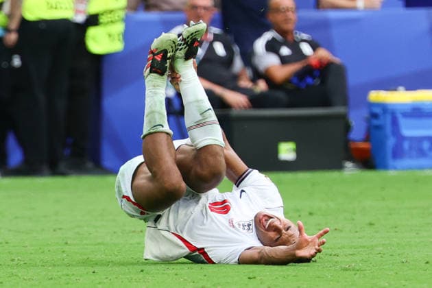 Jude Bellingham of England reacts to an injury during the FIFA World Cup, WM, Weltmeisterschaft, Fussball 2026 Quarter Final match between Norway and England at the Hard Rock Stadium, Miami, USA on 11 July 2026. Copyright: xPeterxDovganx 45250080