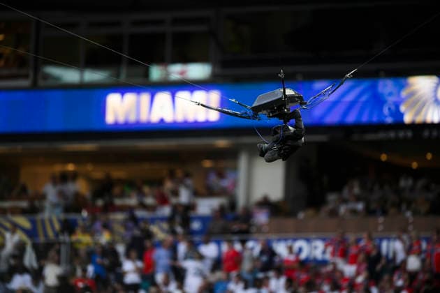 Norway v England - FIFA World Cup, WM, Weltmeisterschaft, Fussball 2026 The spidercam is seen during the FIFA World Cup 2026 quarter final football match between Norway and England. Miami Gardens United States Copyright: xNicolòxCampox