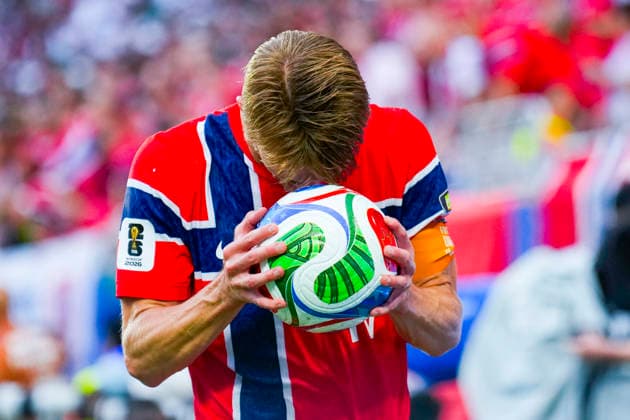 Fotball-VM 2026: Norge - England Miami Gardens, Florida , USA 20260711. Norges Martin odegaard under kvartfinalen i fotball-VM 2026 mellom Norge og England pa Miami stadion. Foto: Fredrik Varfjell NTB Miami Gardens, Florida USA EDITORIAL USE ONLY. RESTRICTED USE FOR BETTING COMPANIES Ref:_SPODji8oUJ3iSs.jpg *** 2026 FIFA World Cup: Norway vs. England, Miami Gardens, Florida, USA 20260711 Norway’s Martin Ødegaard during the quarterfinal match of the 2026 FIFA World Cup between Norway and England at Miami Stadium. Photo: Fredrik Varfjell, NTB, Miami Gardens, Florida, USA. EDITORIAL USE ONLY. RESTRICTED USE FOR BETTING COMPANIES  Copyright: xFredrikxVarfjellx xNTBx