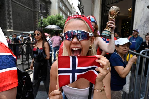 Norway v England FIFA Fan Festival - FIFA World Cup, WM, Weltmeisterschaft, Fussball 2026 A Norway football fan supports her national team, Nationalteam while attending the FIFA World Cup Fan Festival in Mexico City to watch the FIFA World Cup 2026 quarter-final match between England and Norway on a giant screen on July 11, 2026, in Mexico City, Mexico. (Photo by Carlos Tischler Eyepix Group) Copyright: xCarlosxTischler EyepixxGroupx CT_11072026_192693