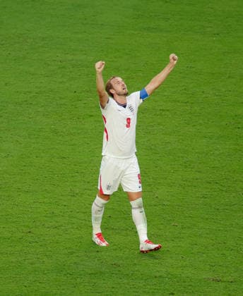 2026 FIFA World Cup, WM, Weltmeisterschaft, Fussball Quarter Final England v Norway Miami Stadium, Miami 11.07.2026 Harry Kane of England at the final whistle 2026 FIFA World Cup Quarter Final England v Norway Miami Stadium, Miami 11.07.2026 Photograph By Marc Aspland The Times  Copyright: xMarcxAsplandx NINTCHDBPICT001094801994