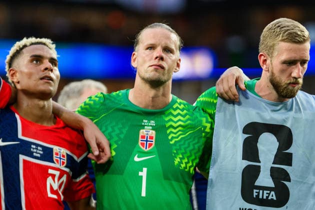260711 Antonio Nusa and goalkeeper orjan Nyland of Norway after the FIFA World Cup, WM, Weltmeisterschaft, Fussball 2026 quarter-final football match between Norway and England on July 11, 2026 in Miami. Photo: Vegard Grott BILDBYRAN kod VG VG0992 bbeng fotboll football soccer fotball vm fotbolls-vm fotball-vm fotbolls-vm 2026 fifa world cup 2026 kvartfinale kvartsfinal quarterfinal quarter-final england norge norway depp *** July 11, 2026: Antonio Nusa and Norway’s goalkeeper Orjan Nyland after the 2026 FIFA World Cup quarterfinal soccer match between Norway and England on July 11, 2026 in Miami. Photo by Vegard Grott, BILDBYRAN. Code: VG VG0992 bbeng soccer football fotball World Cup soccer World Cup 2026 FIFA World Cup 2026 quarterfinal quarterfinals quarterfinal quarter final England Norway depp  Copyright: VEGARDxGRoTT BB260711VG079