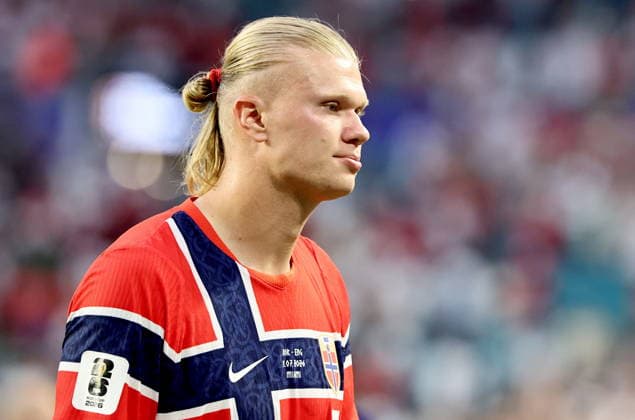 FIFA World Cup, WM, Weltmeisterschaft, Fussball 2026 quarterfinals - Norway vs England Erling Haaland of Norway walks off the pitch after the FIFA World Cup 2026 quarterfinals match Norway against England, in Miami, USA, 11 July 2026. England won 2-1. MIAMI United States  Copyright: xRONALDxWITTEKx