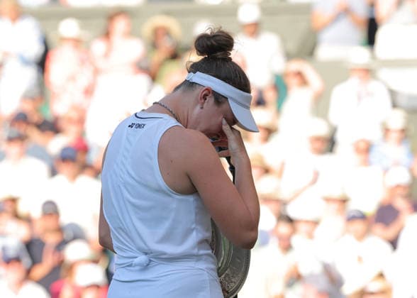 RECORD DATE NOT STATED 11th July 2026; All England Lawn Tennis and Croquet Club, London, England; Wimbledon Tennis Tournament, Day Thirteen; Linda Noskova (CZE) crying while olding the Singles Trophy Venus Rosewater Dish JohnxPatrickxFletcher