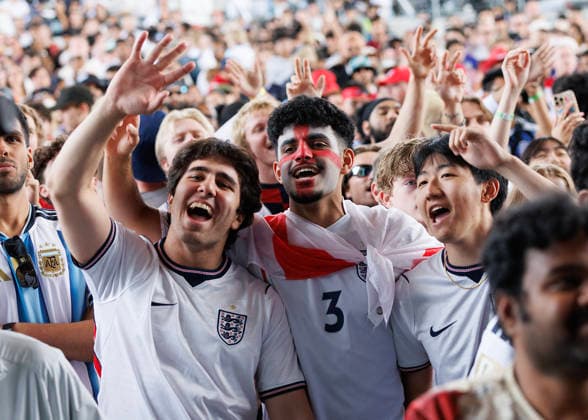July 11, 2026, Vancouver, British Columbia, Canada: Supporters of England attend the FIFA Fan Festival Vancouver at PNE of the FIFA World Cup, WM, Weltmeisterschaft, Fussball 2026 Quarter Finals match between Norway and England. Vancouver Canada - ZUMAc132 20260711_fap_c132_004 Copyright: xAndrewxChinx