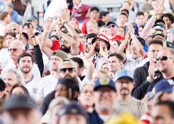 July 11, 2026, Vancouver, British Columbia, Canada: Supporters of England attend the FIFA Fan Festival Vancouver at PNE of the FIFA World Cup, WM, Weltmeisterschaft, Fussball 2026 Quarter Finals match between Norway and England. Vancouver Canada - ZUMAc132 20260711_fap_c132_006 Copyright: xAndrewxChinx