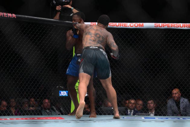 July 11, 2026, Las Vegas, Nevada, USA: GABLE STEVESON defeated ELISHA ELLISON by TKO (strikes) at 2:32 of Round 1.during UFC 329 at the T-Mobile Arena in Las Vegas. Las Vegas USA - ZUMAo117 20260711_zsp_o117_052 Copyright: xMikaelxOnax