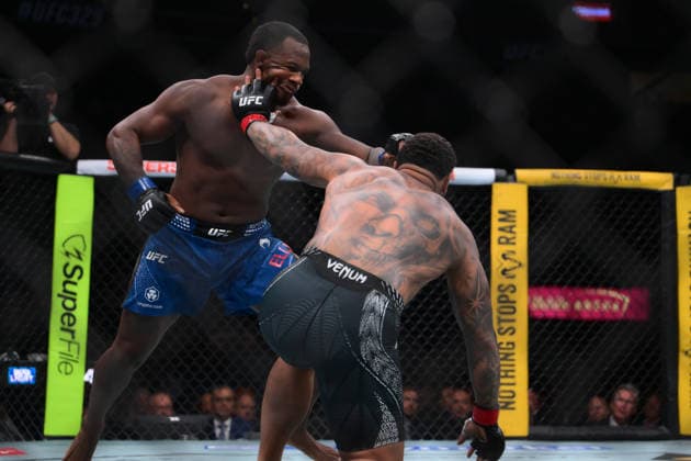 July 11, 2026, Las Vegas, Nevada, USA: GABLE STEVESON (R) defeated ELISHA ELLISON (L) by TKO (strikes) at 2:32 of Round 1.during UFC 329 at the T-Mobile Arena in Las Vegas. UFC 329: Gable Steveson Defeated Elisha Ellison By TKO  - ZUMAo117 20260711_zsp_o117_050 Copyright: xMikaelxOnax