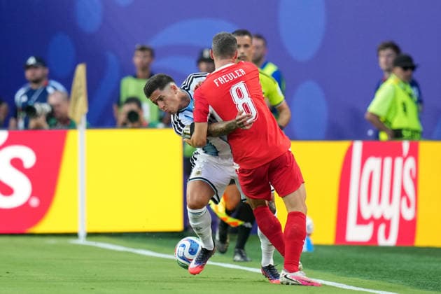 Argentina v Switzerland - FIFA World Cup, WM, Weltmeisterschaft, Fussball 2026 - Quarter Finals KANSAS CITY, MISSOURI, US - JULY 11: Remo Freuler of Switzerland in action during the 2026 FIFA World Cup quarter-final match between Argentina and Switzerland at Arrowhead Stadium in Kansas City, Missouri US, on July 11, 2026. Ercin Erturk Anadolu Missouri United States. Editorial use only. Please get in touch for any other usage.  Copyright: x2026xAnadoluxErcinxErturkx